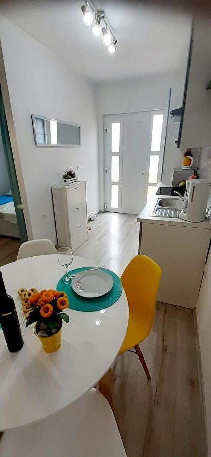 Lennida Studio Apartman With Free Parking Kavran Exterior foto