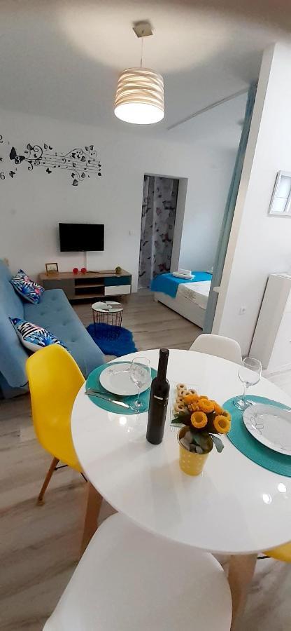 Lennida Studio Apartman With Free Parking Kavran Exterior foto