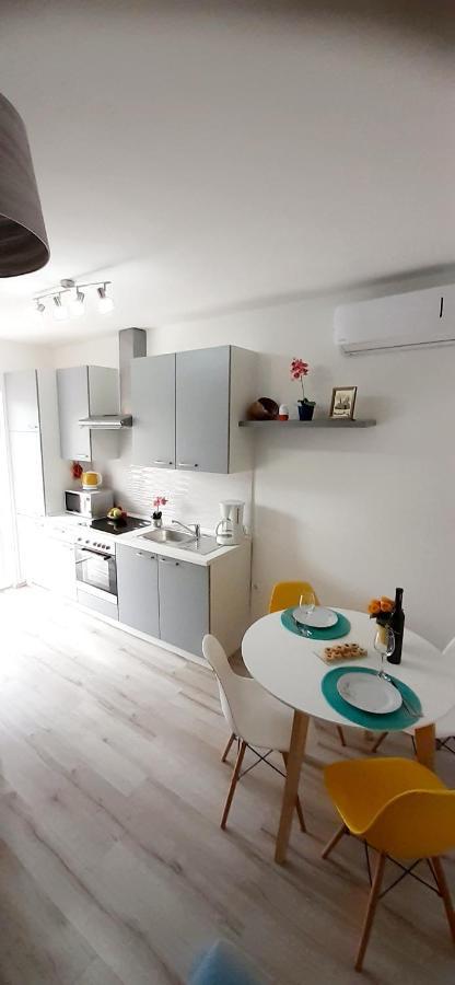 Lennida Studio Apartman With Free Parking Kavran Exterior foto